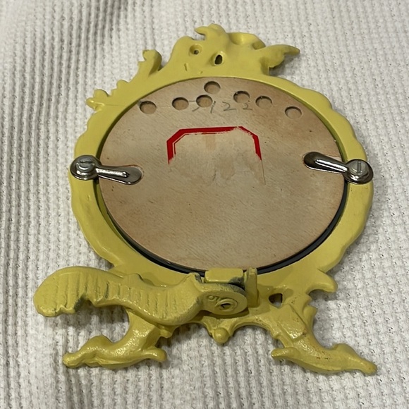 Metal Cherub Vanity Mirror - Picture 8 of 8